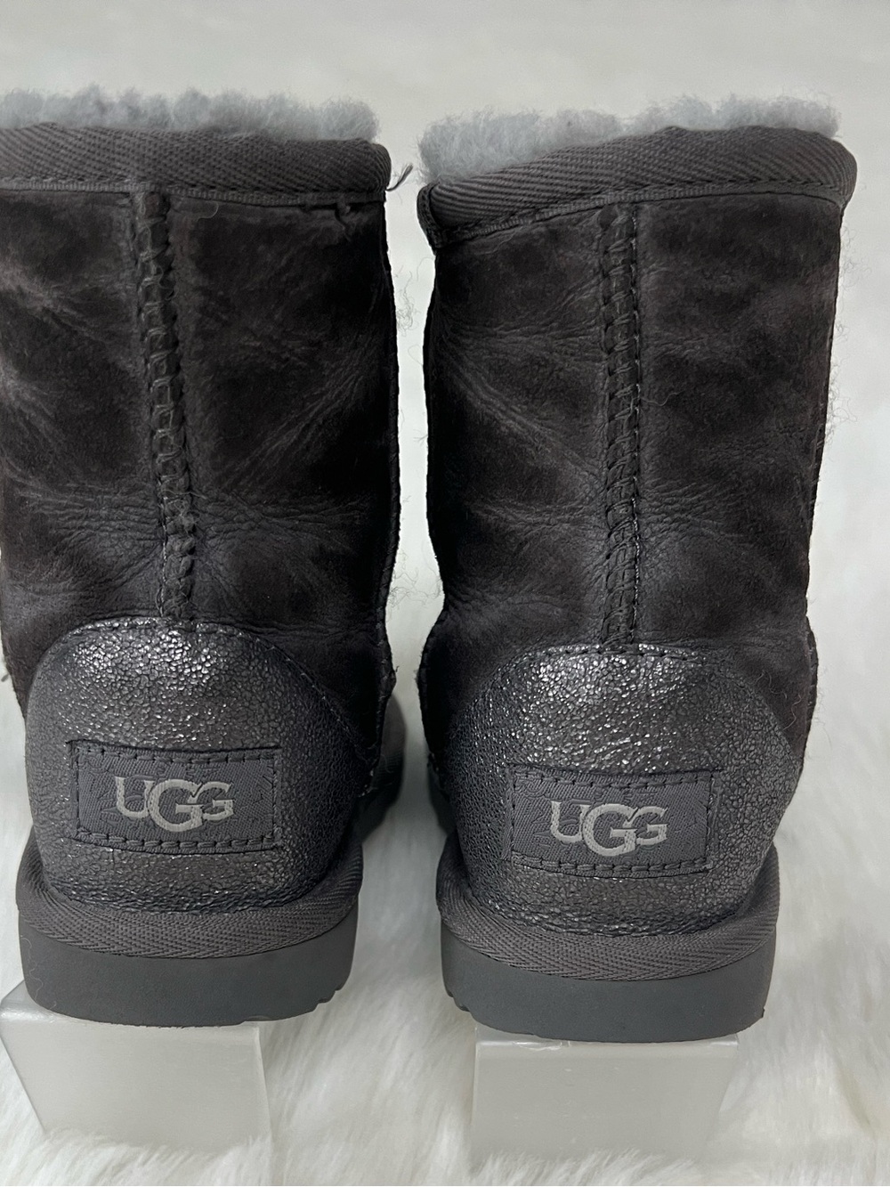 UGG Kids Suede Shearling Winter Boot  Size 10